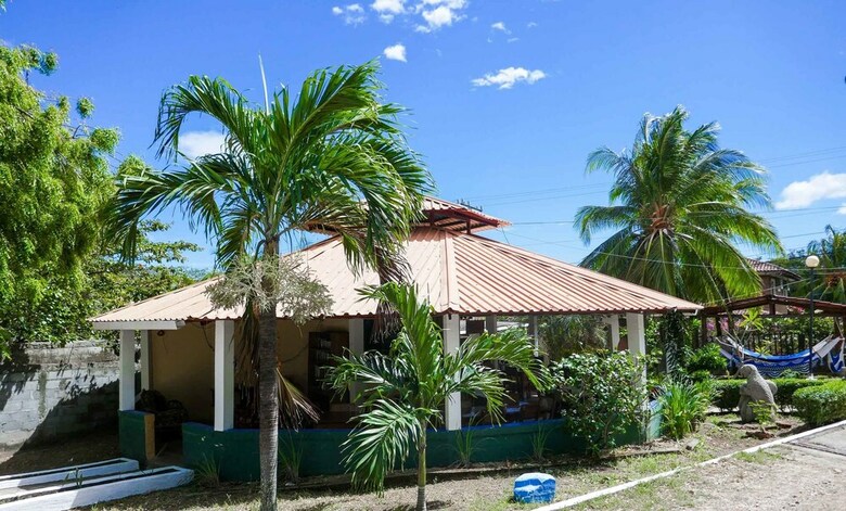 El Pacifico Hotel