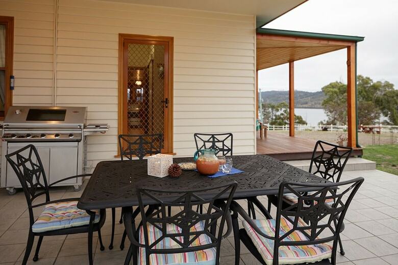 Ambience On Huon Bed And Breakfast