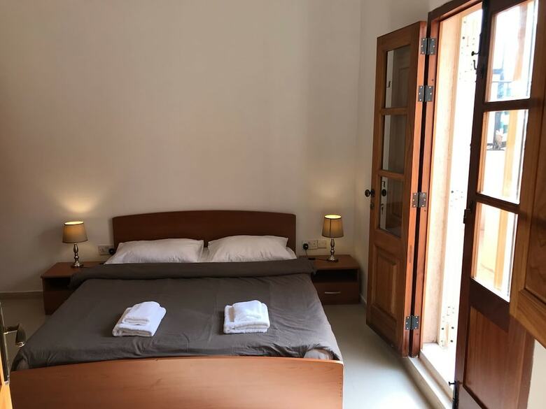 Hotel Marble Arch Home