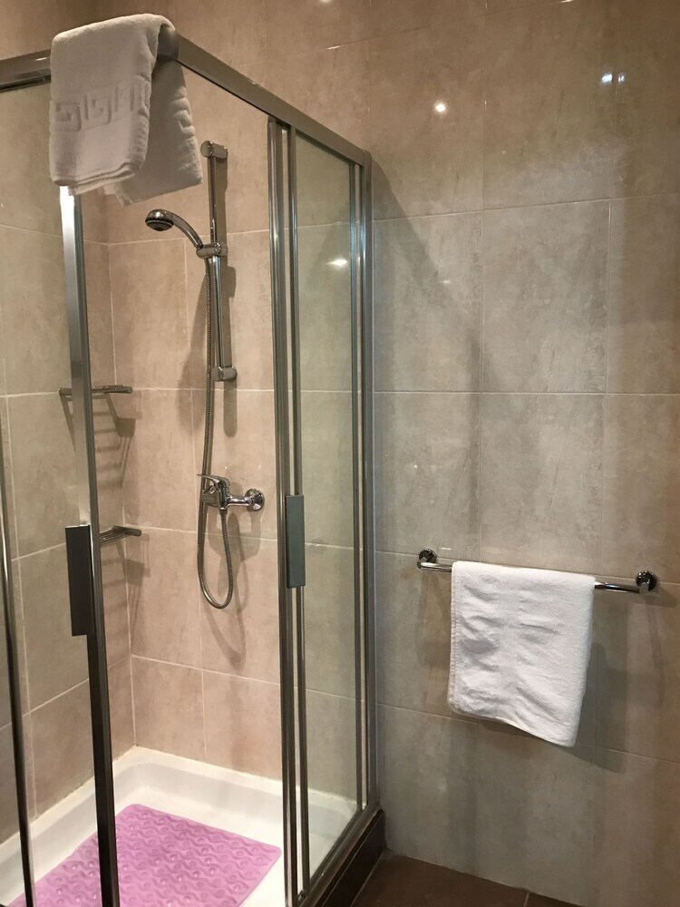 Hotel Marble Arch Home