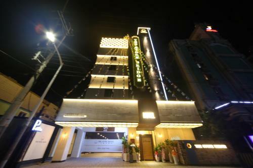 Hotel O! Happy