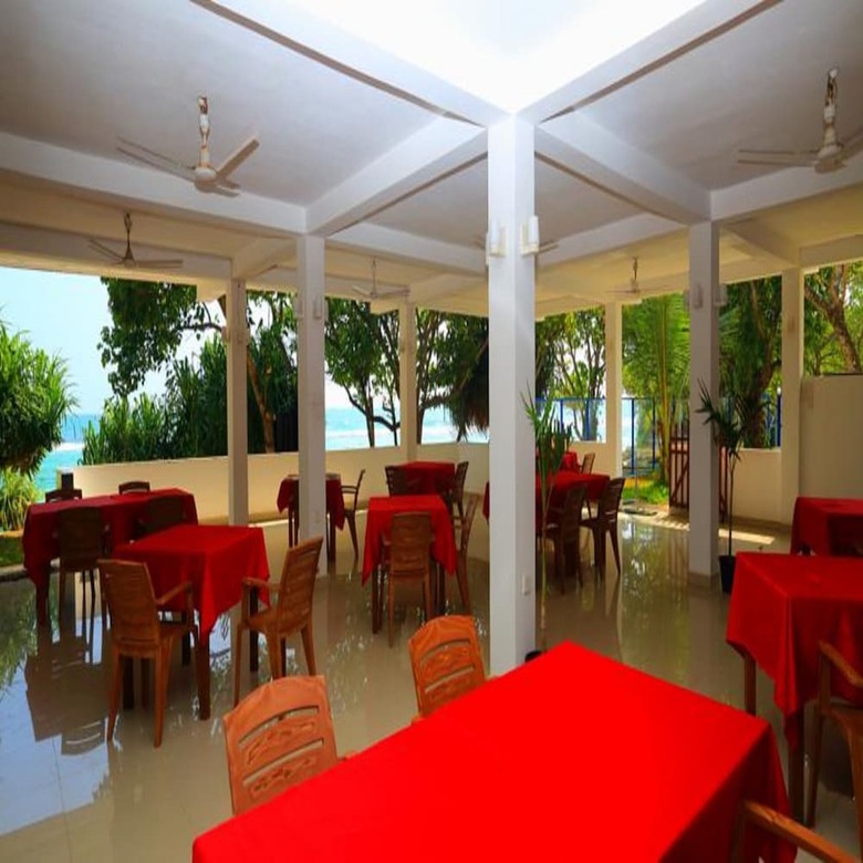 Hotel Vista Paradise Beach Resort