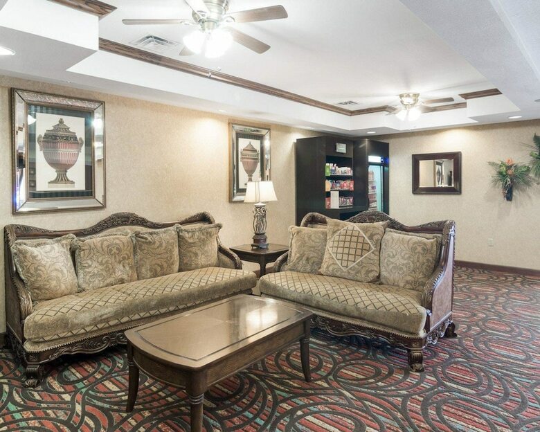 Hotel Quality Suites