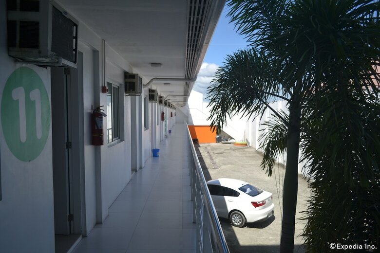 Islands Stays Hotels- Mactan