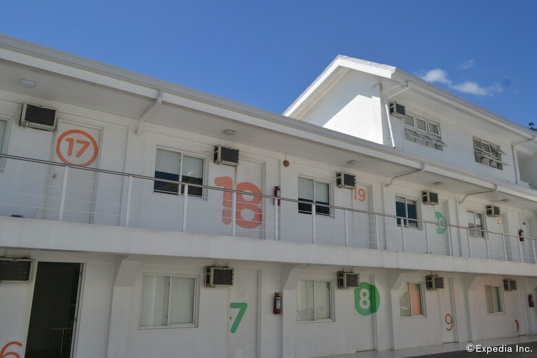Islands Stays Hotels- Mactan