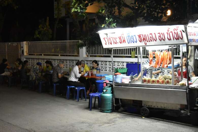 Hostal Hide Bangkok Hostel