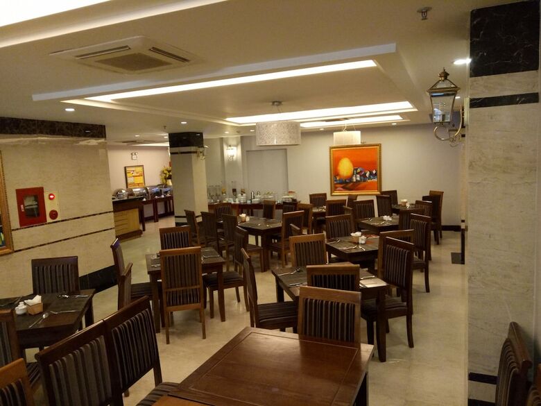 Gallant Hotel