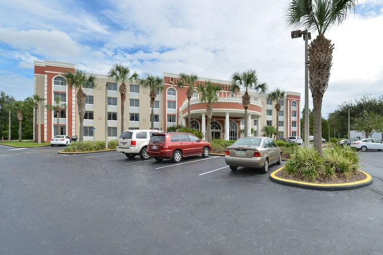 Hotel Quality Inn & Suites Near The Theme Parks