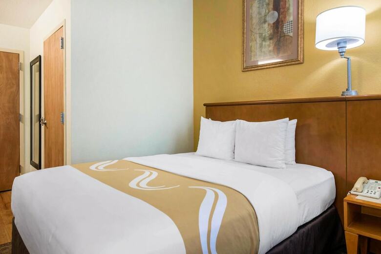 Hotel Quality Inn & Suites Near The Theme Parks