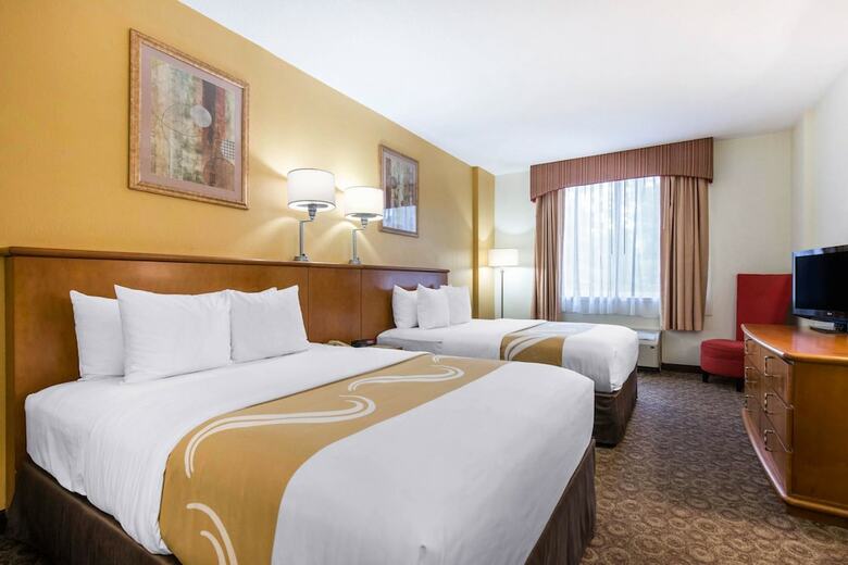 Hotel Quality Inn & Suites Near The Theme Parks