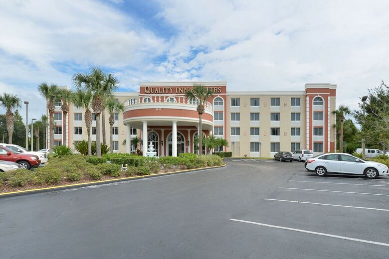 Hotel Quality Inn & Suites Near The Theme Parks