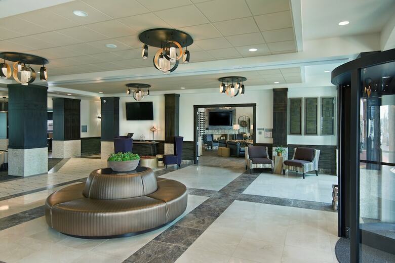 Hotel Oxford Suites Sonoma County