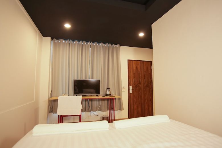 Hostal Give Me 5 Hostel