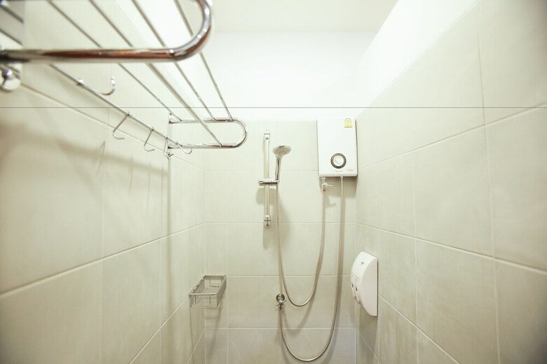 Hostal Give Me 5 Hostel