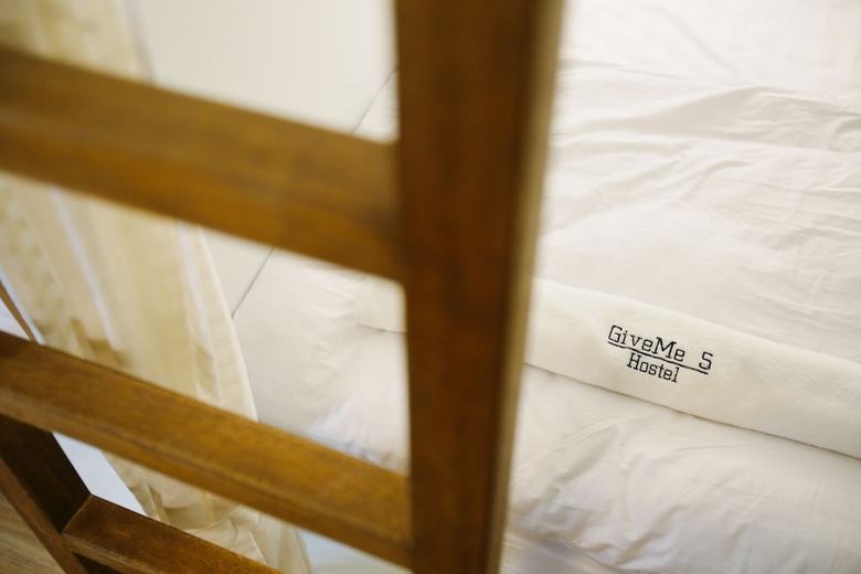Hostal Give Me 5 Hostel