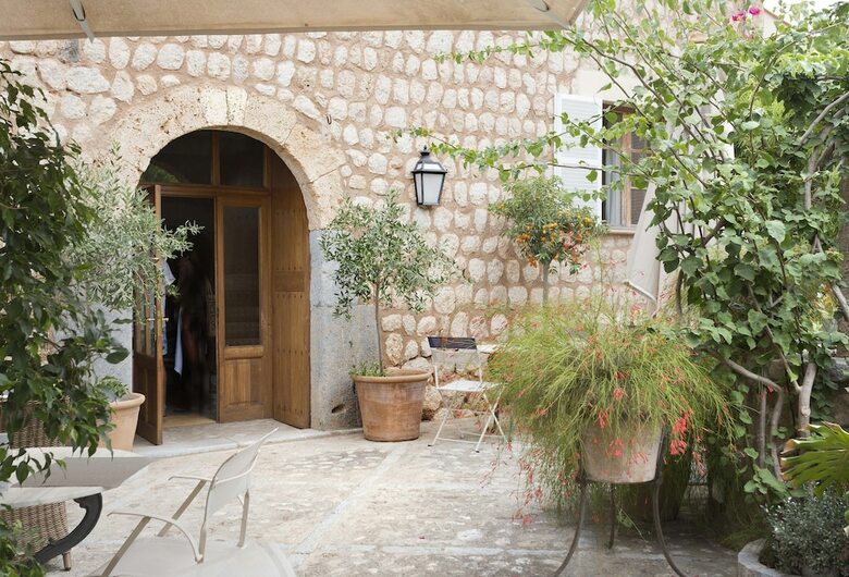 Hotel Finca Can Quatre