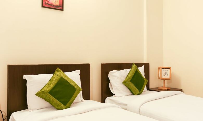 Treebo Trip Hotel Worldtree