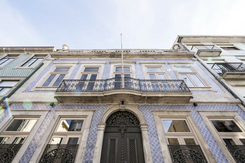 Hotel Charm Palace