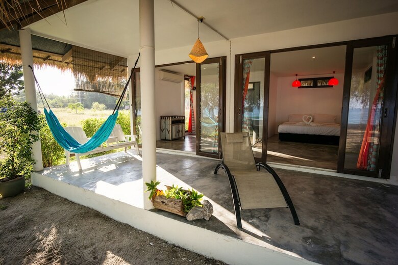 Hotel Mumsa Beach Resort & Restaurant