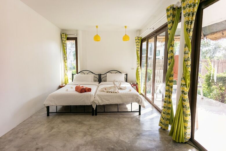 Hotel Mumsa Beach Resort & Restaurant