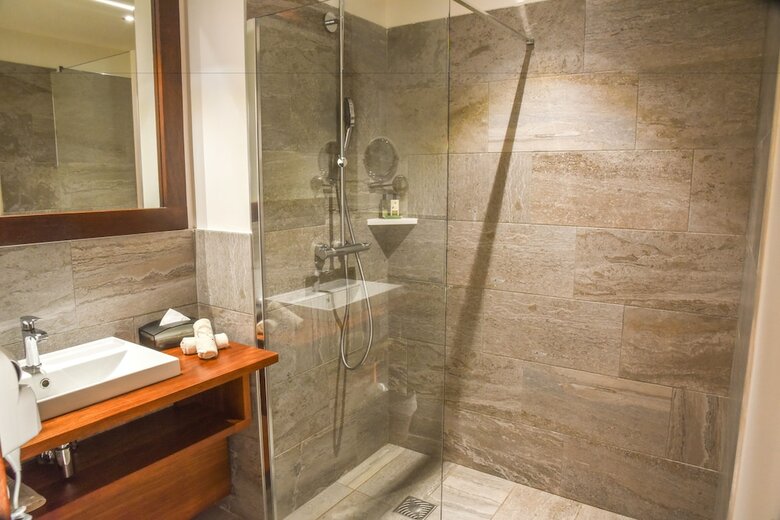 Hotel Le Battant Des Lames