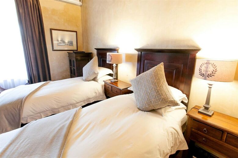 Hotel Old House Lodge