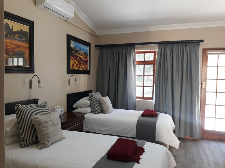 Hotel 17 On Bird Guest House
