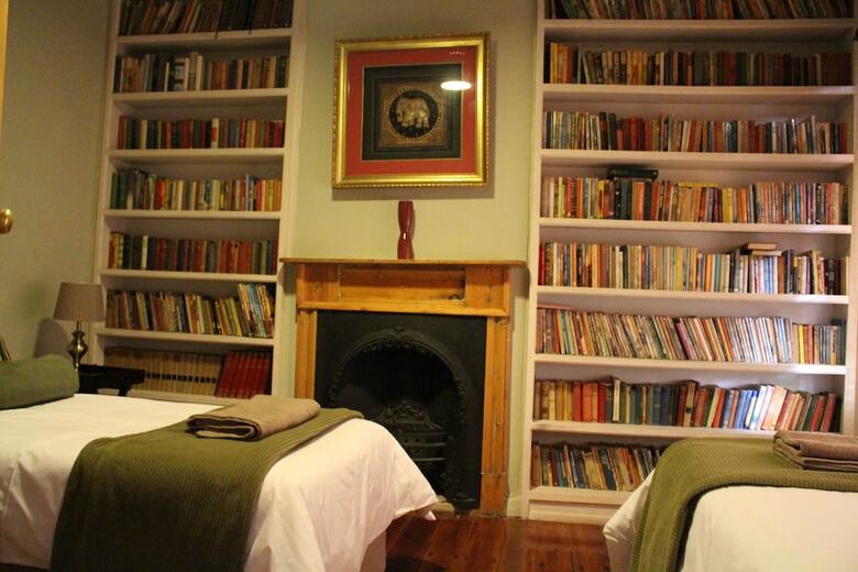 Hotel 17 On Bird Guest House