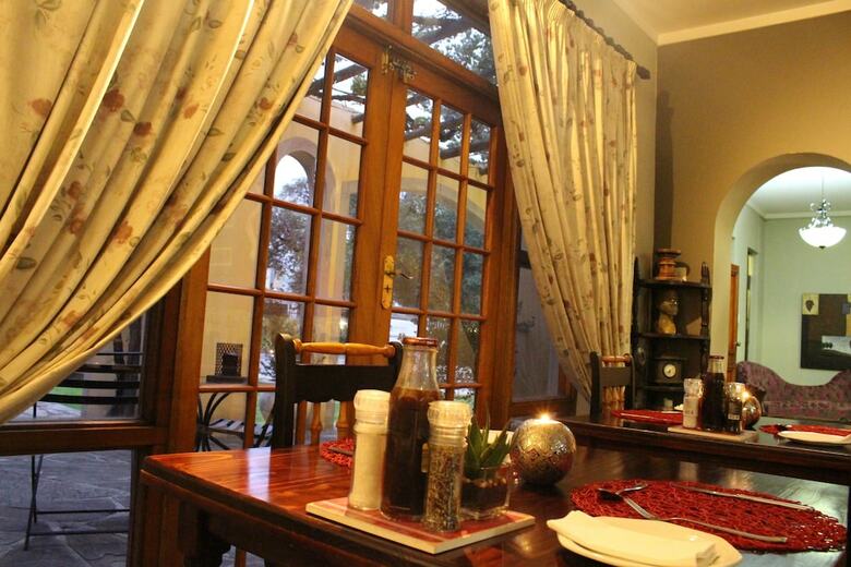 Hotel 17 On Bird Guest House