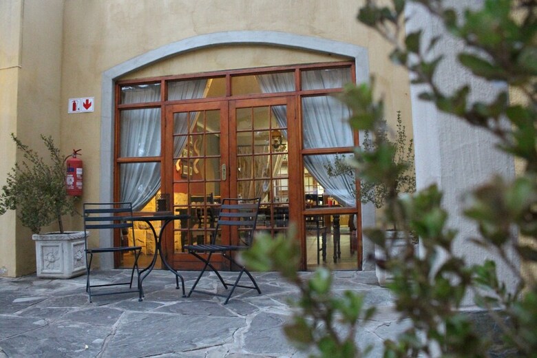 Hotel 17 On Bird Guest House