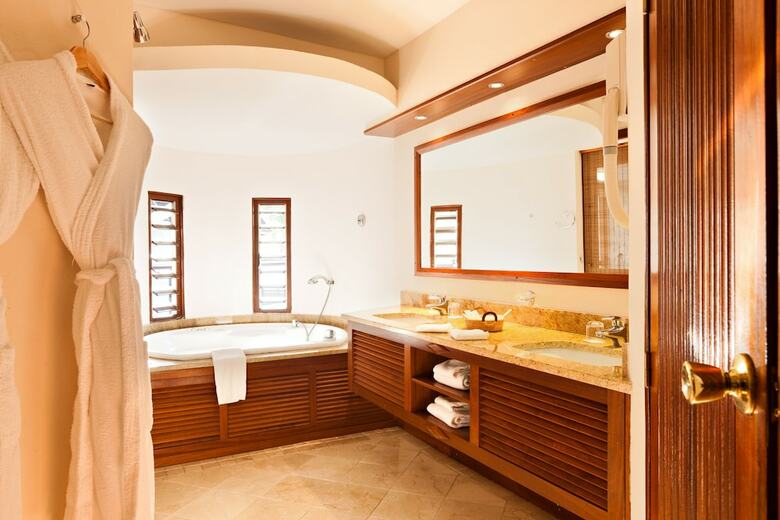 Hotel Le Saint Alexis