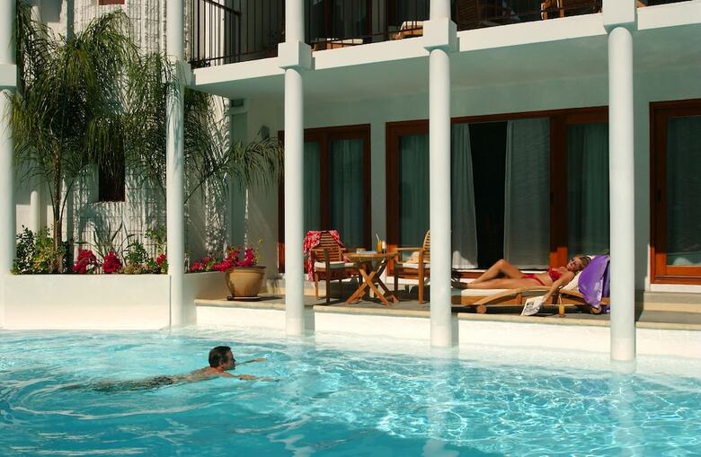 Hotel Le Saint Alexis