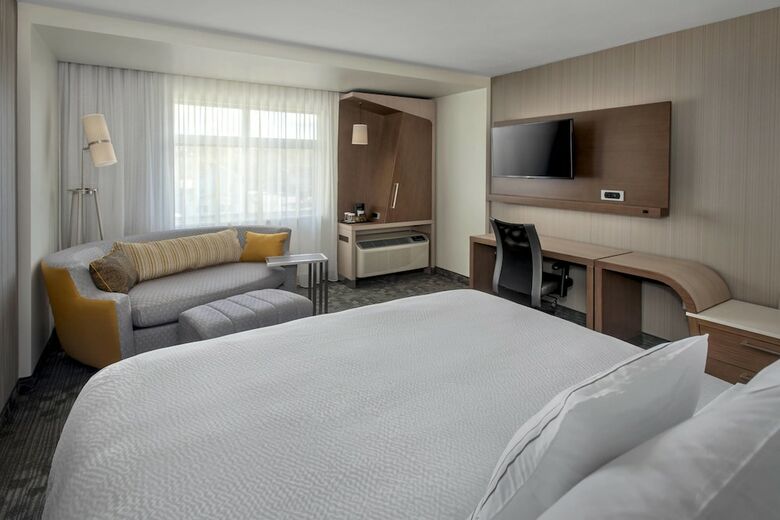Hotel Courtyard By Marriott Schenectady At Mohawk Harbor