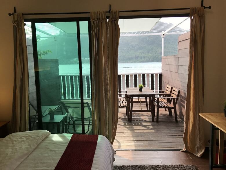 Hotel The Barat Perhentian Beach Resort