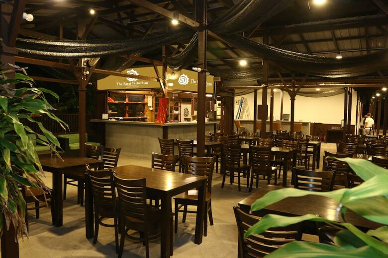 Hotel The Barat Perhentian Beach Resort