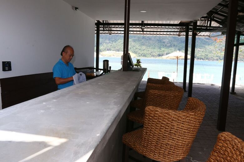 Hotel The Barat Perhentian Beach Resort