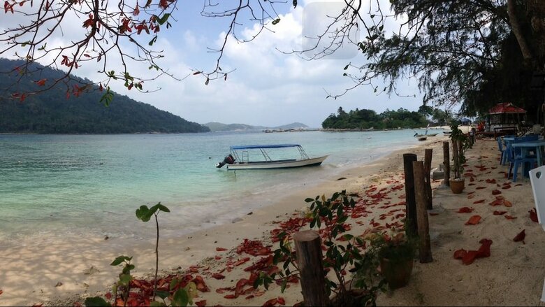 Hotel The Barat Perhentian Beach Resort