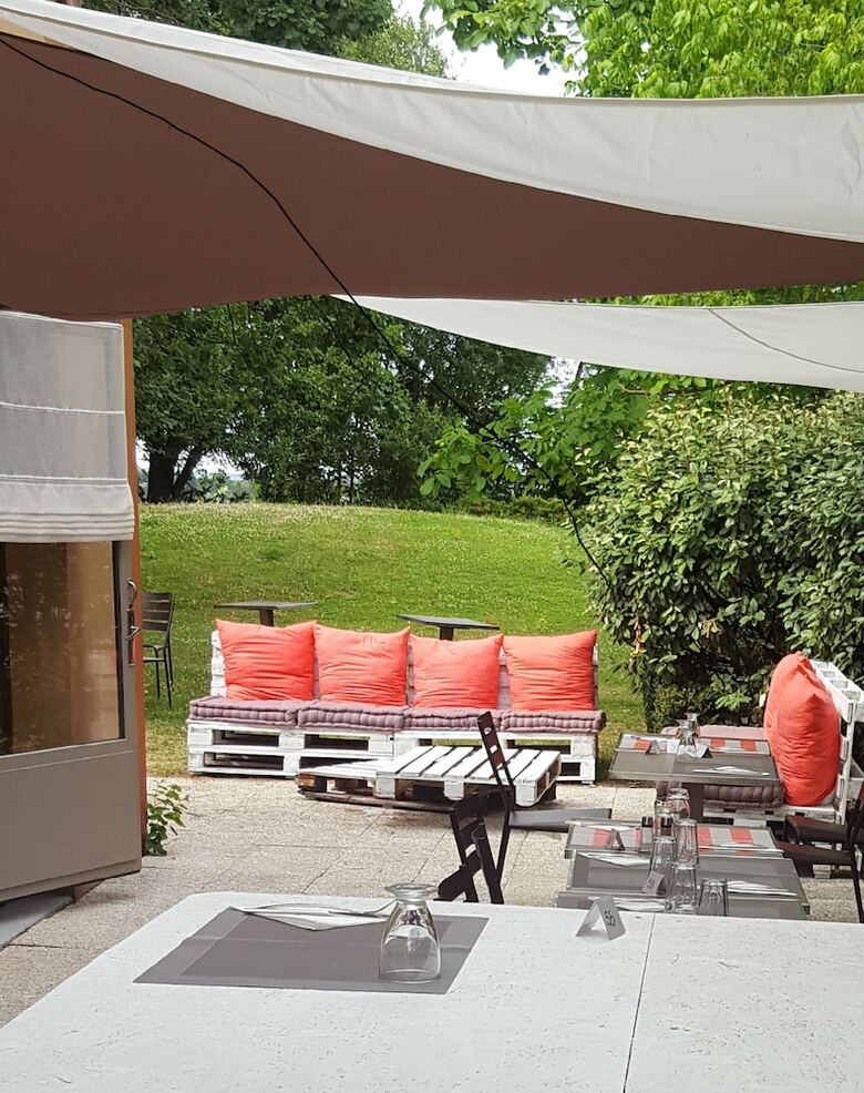 Hotel Campanile Plaisir
