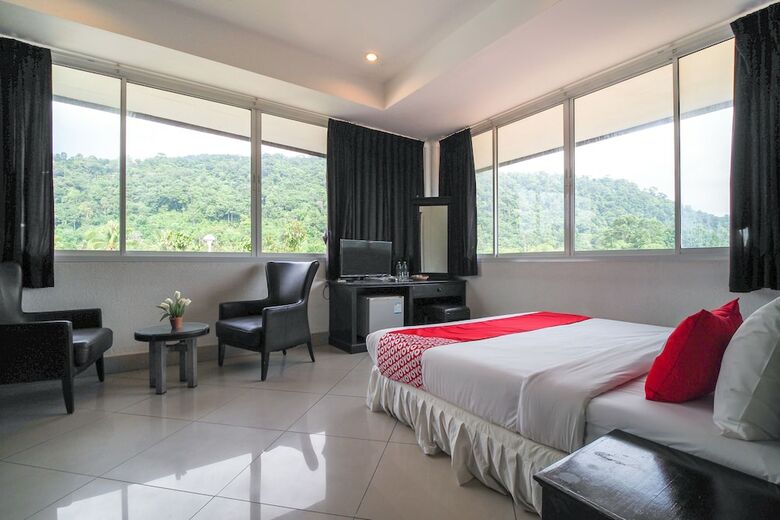Oyo 835 Koh Chang Luxury Hotel