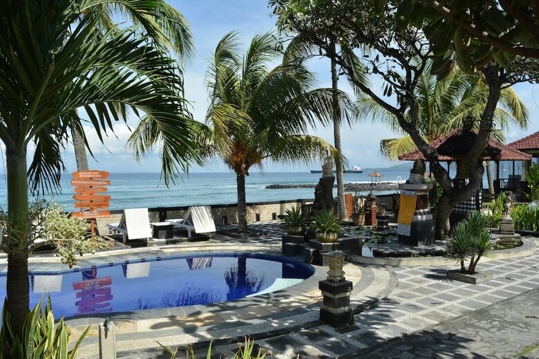 Hotel Segara Wangi Beach Cottages