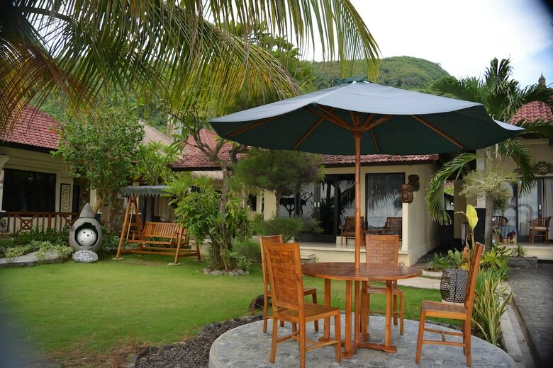 Hotel Segara Wangi Beach Cottages