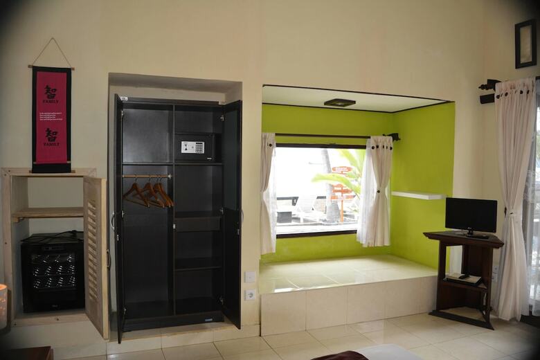 Hotel Segara Wangi Beach Cottages