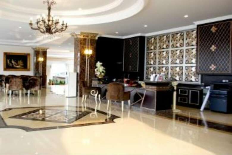 Hotel Lk Grand Living Place