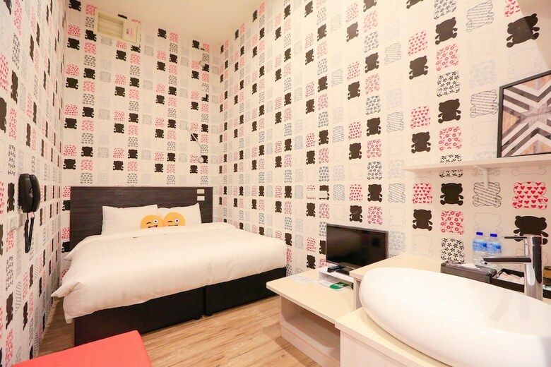 Ch Place X Hotel