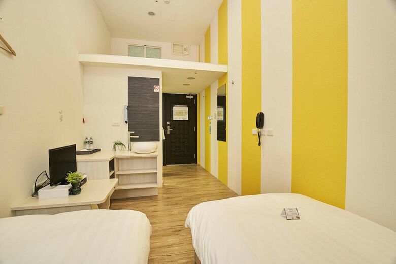 Ch Place X Hotel