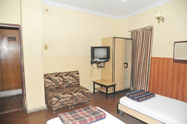 Hotel Akash Ganga