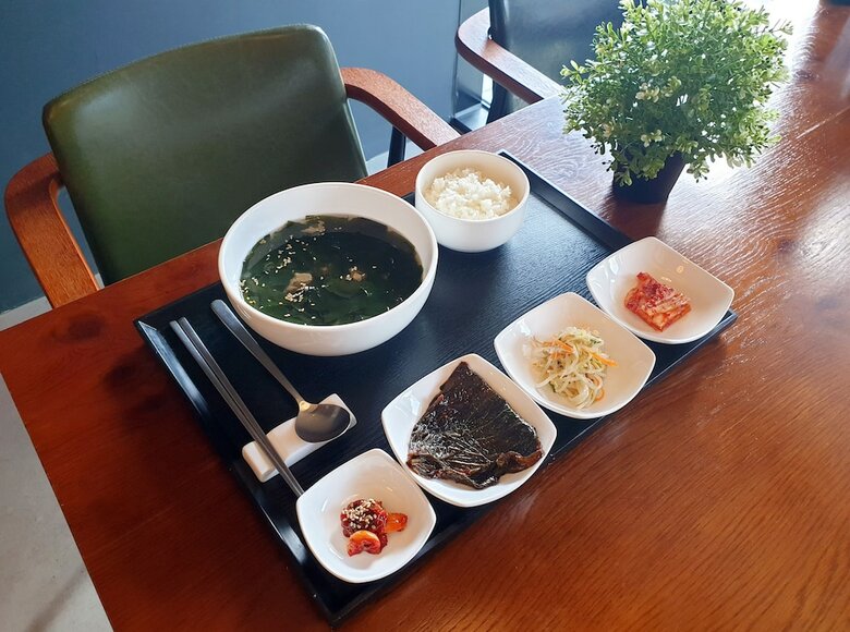 Gangneung Boutique Hotel Bombom
