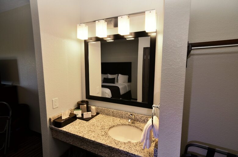 Hotel Cobblestone Inn & Suites - Manning