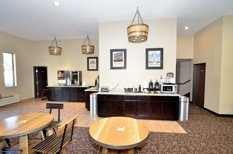 Hotel Cobblestone Inn & Suites - Manning