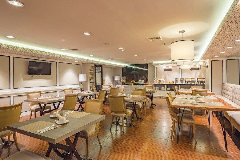 Aparthotel Somerset Millennium Makati